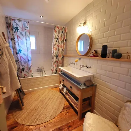 Bed & Breakfast Du Bois Des Ecureuils Saint-Laurent-de-la-Pree