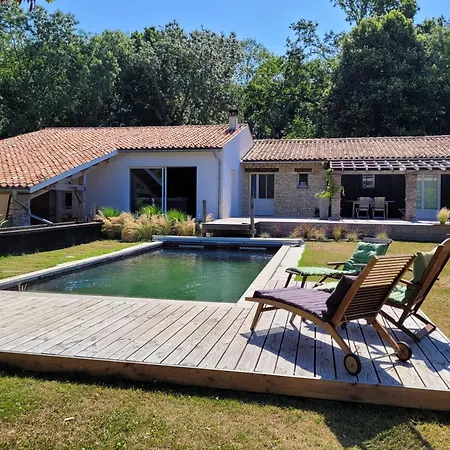 Du Bois Lilas Bed & Breakfast